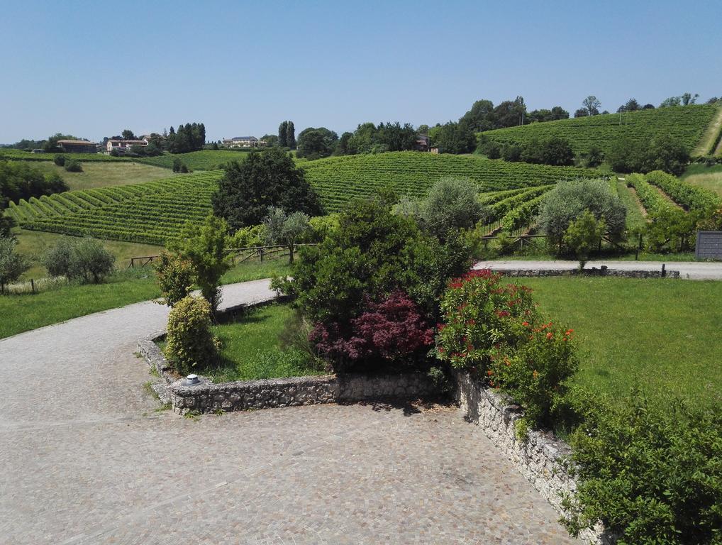 Bed and Breakfast Il Giuggiolo Конельяно Экстерьер фото
